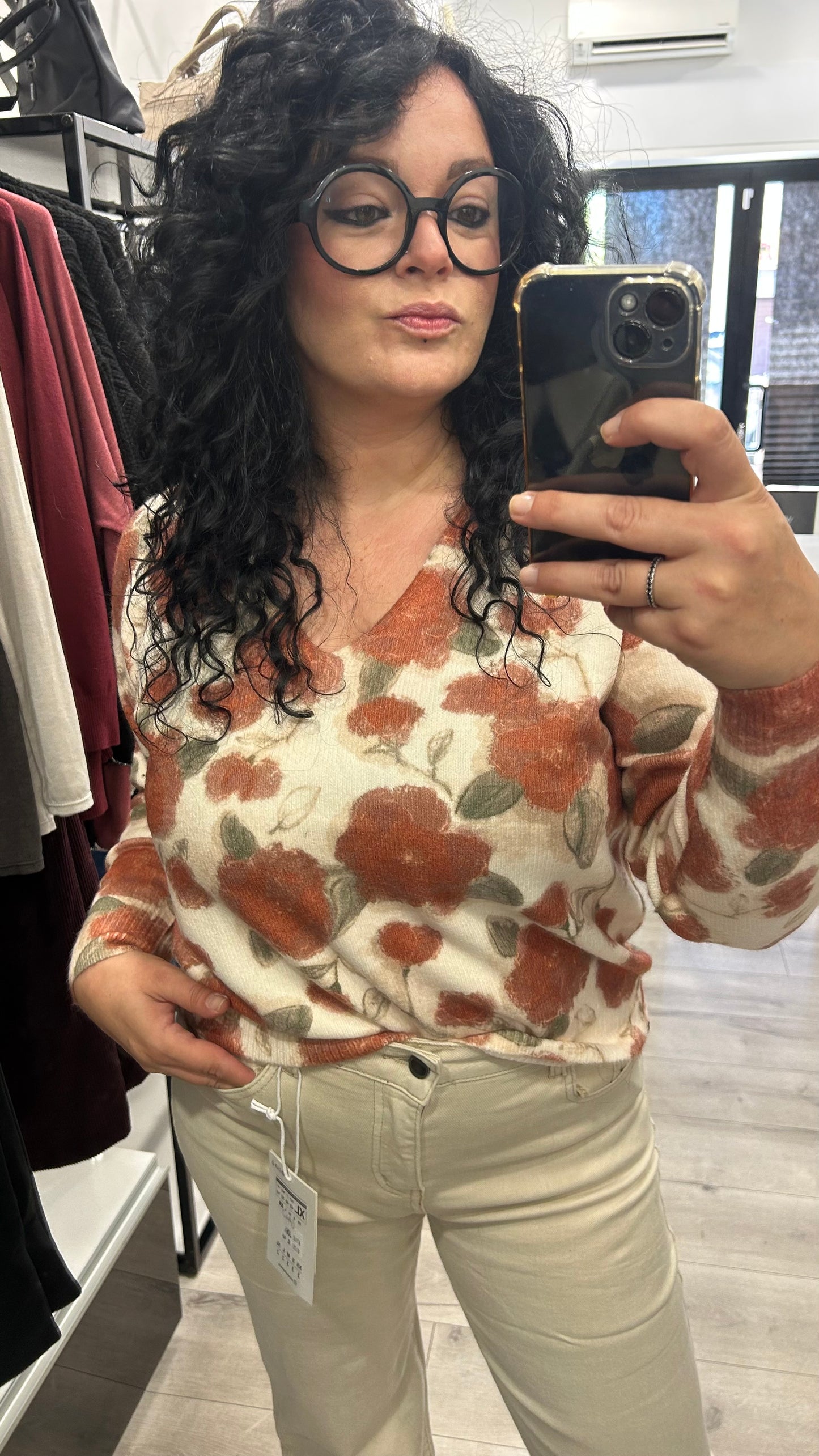MAGLIA SCOLLO A V FANTASIA FLOREALE