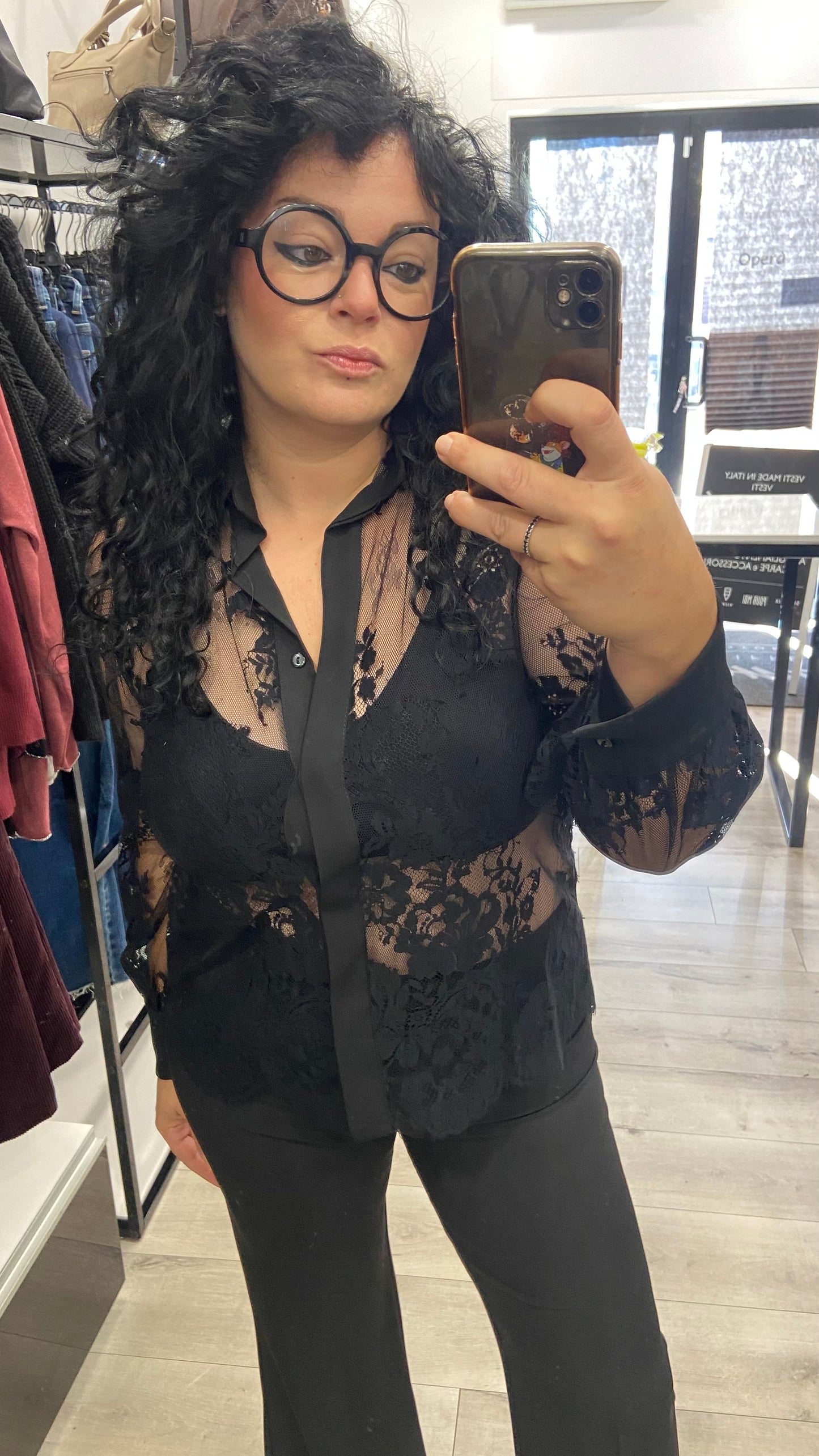 CAMICIA IN PIZZO CON COLLETTO COLORE NERO