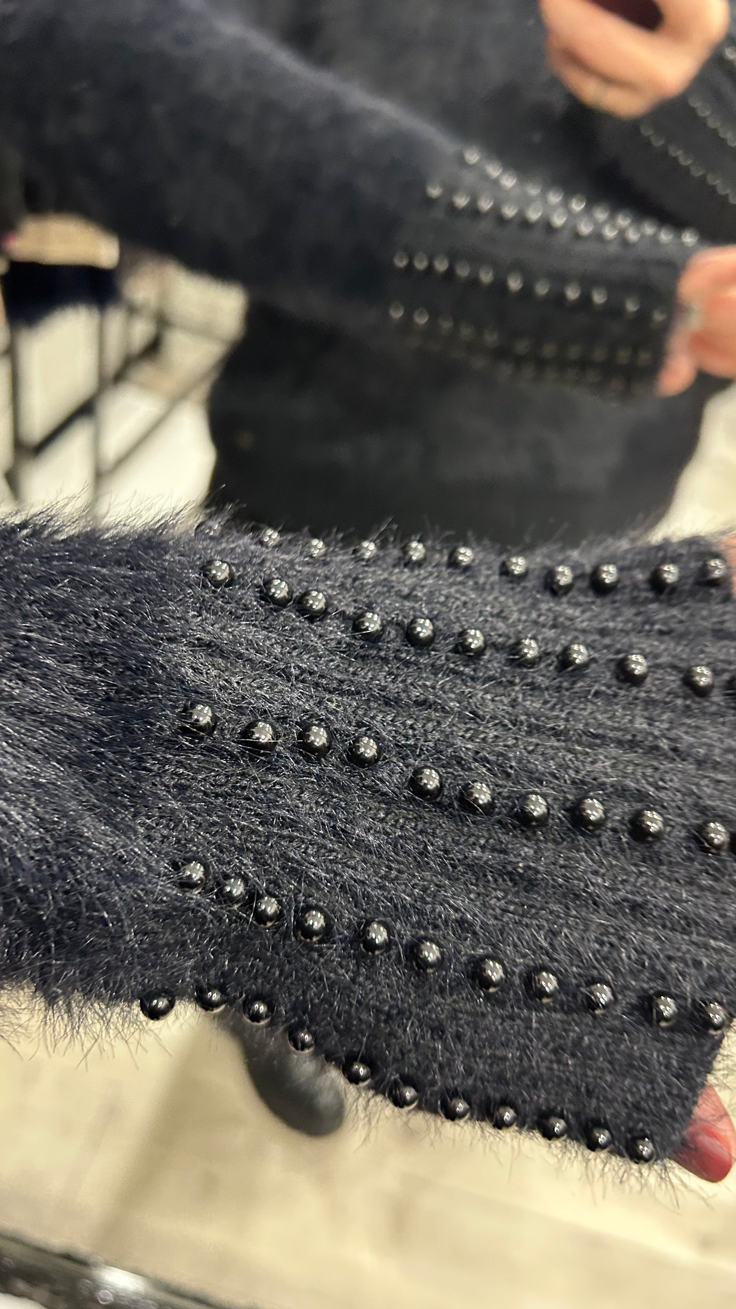 MAGLIA PELOSETTA CON PERLE