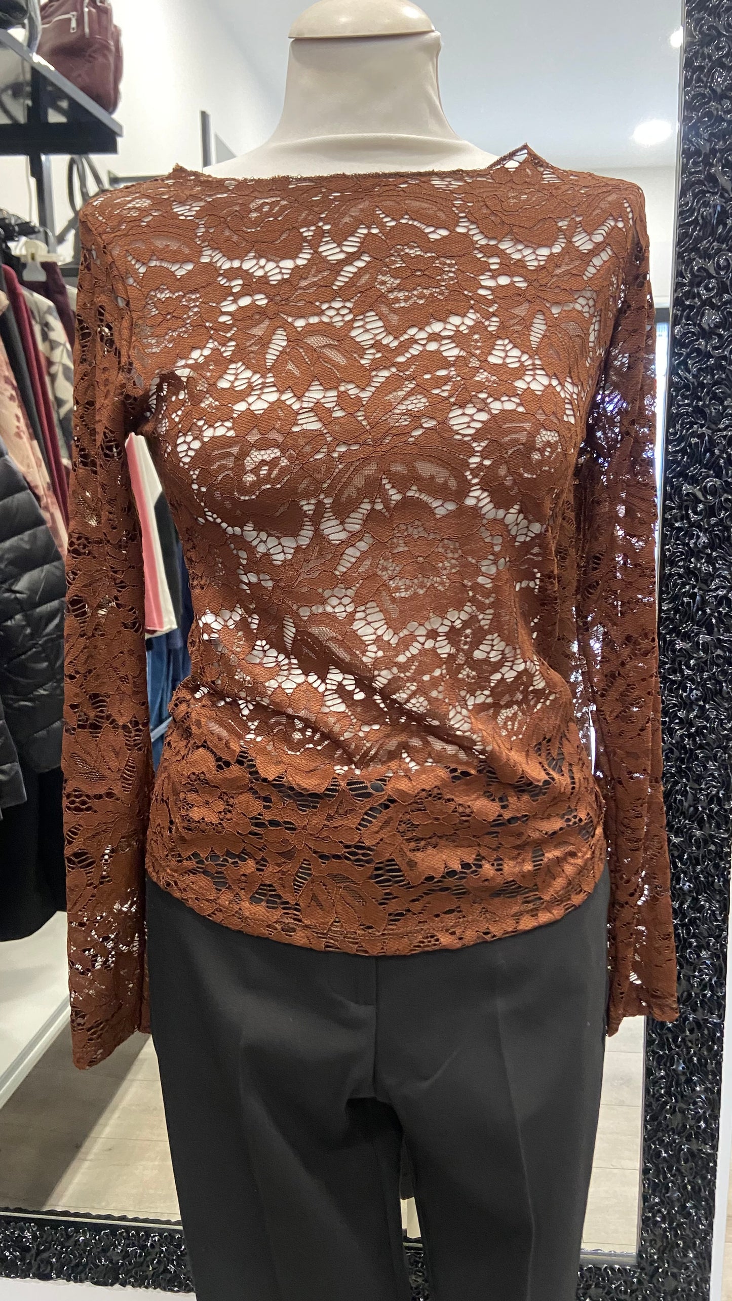MAGLIA IN PIZZO