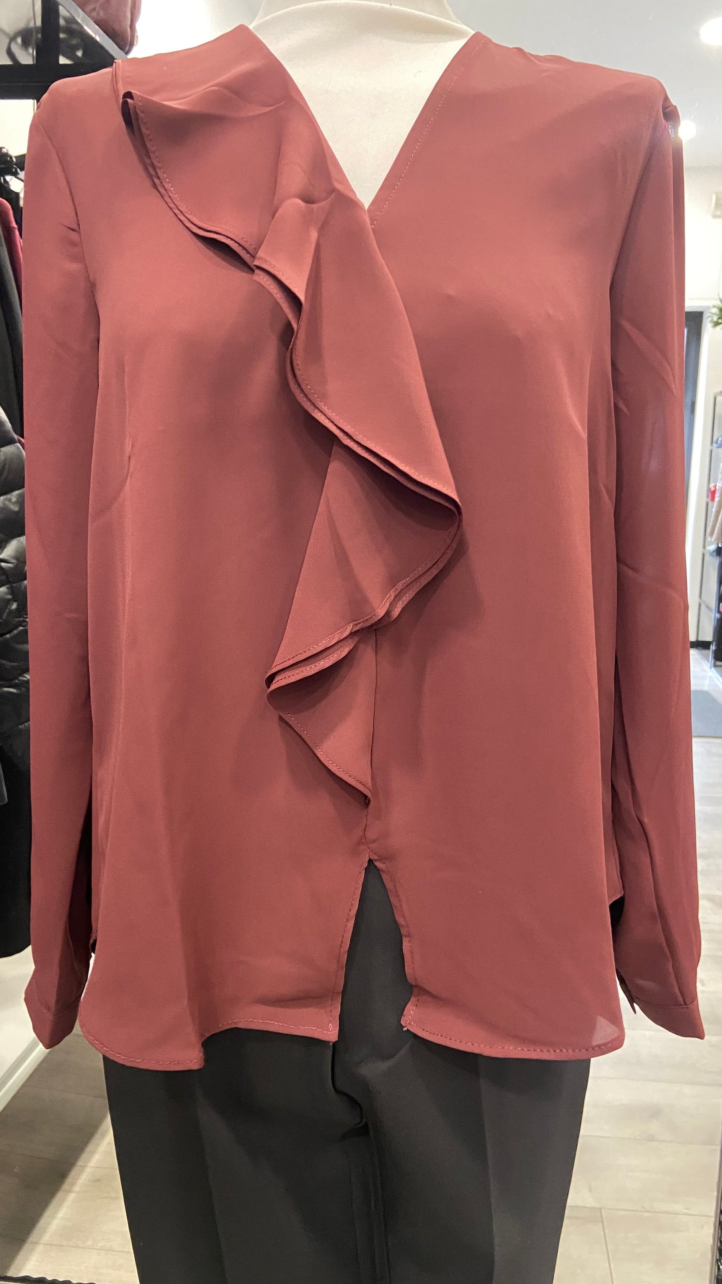 CAMICIA CON ROUGE E SCOLLO A V