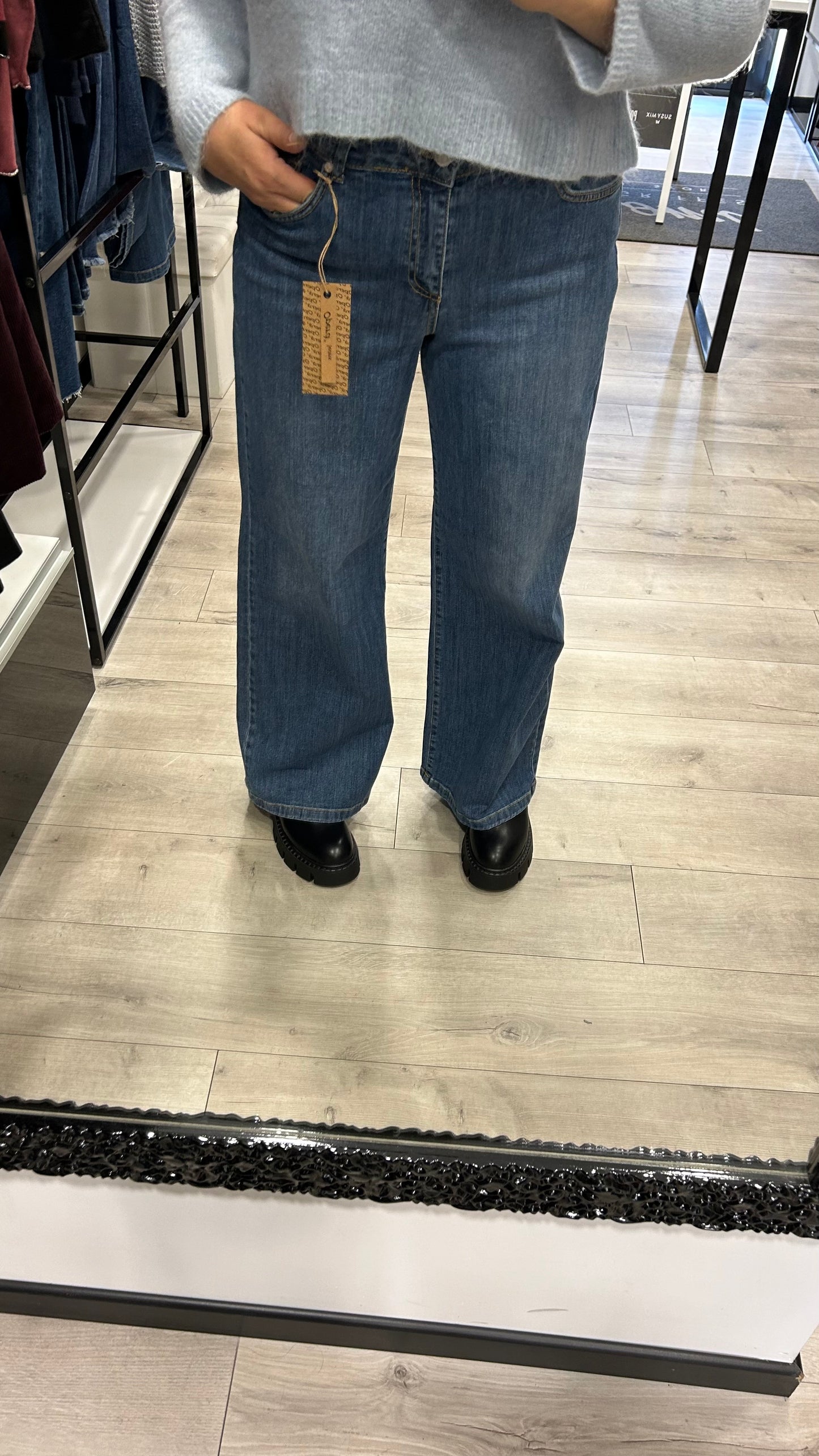 JEANS A PALAZZO