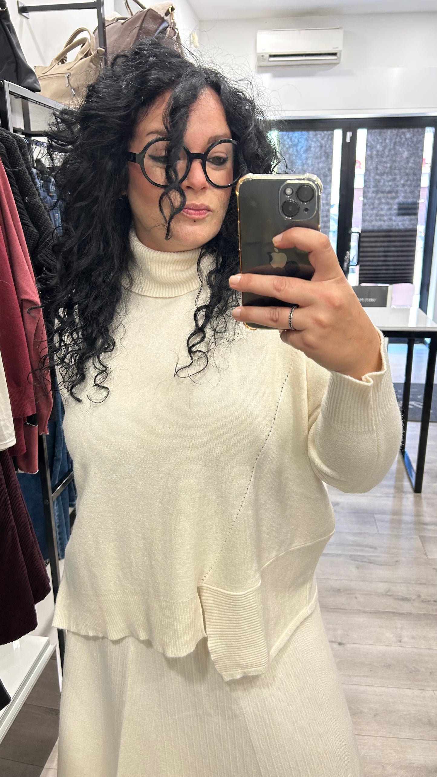 MAGLIONE OVERSIZE COLLO ALTO