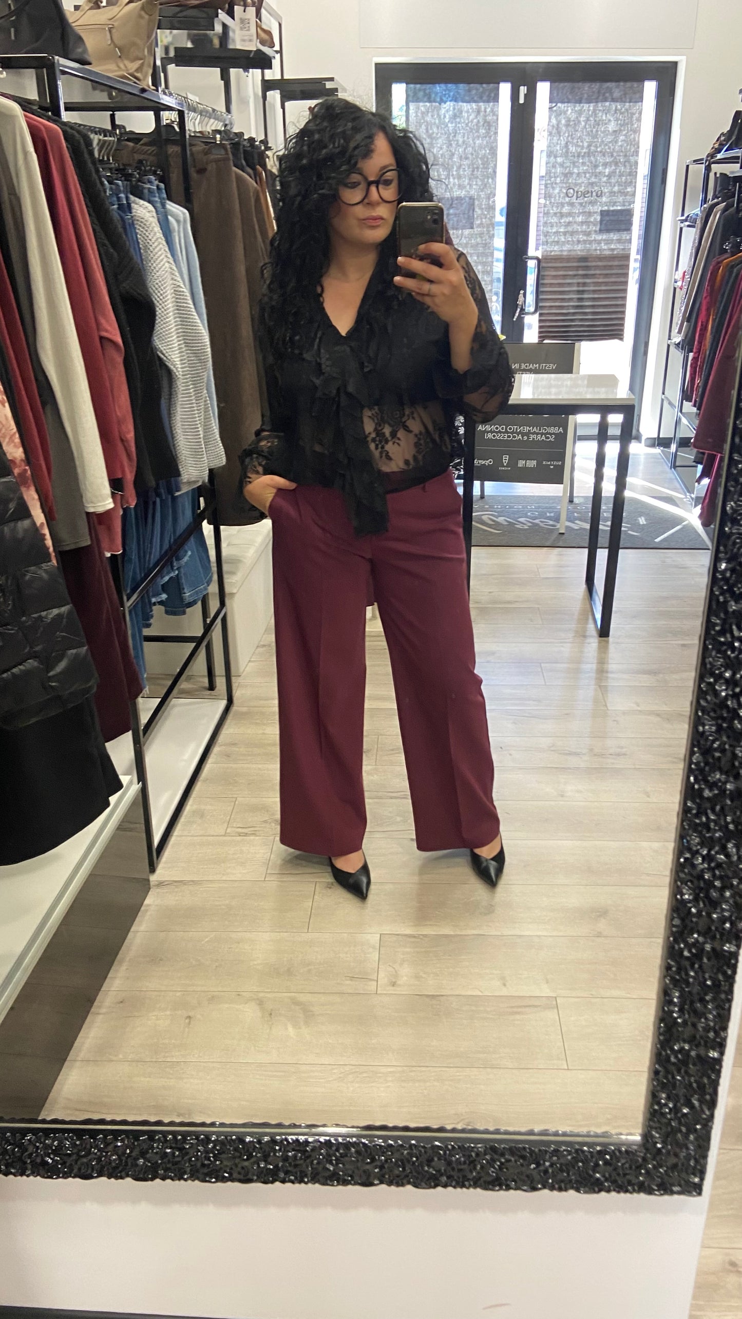 CAMICIA IN PIZZO NERA CON ROUGE