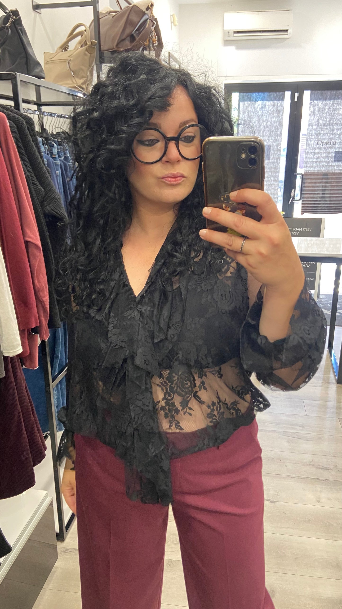 CAMICIA IN PIZZO NERA CON ROUGE