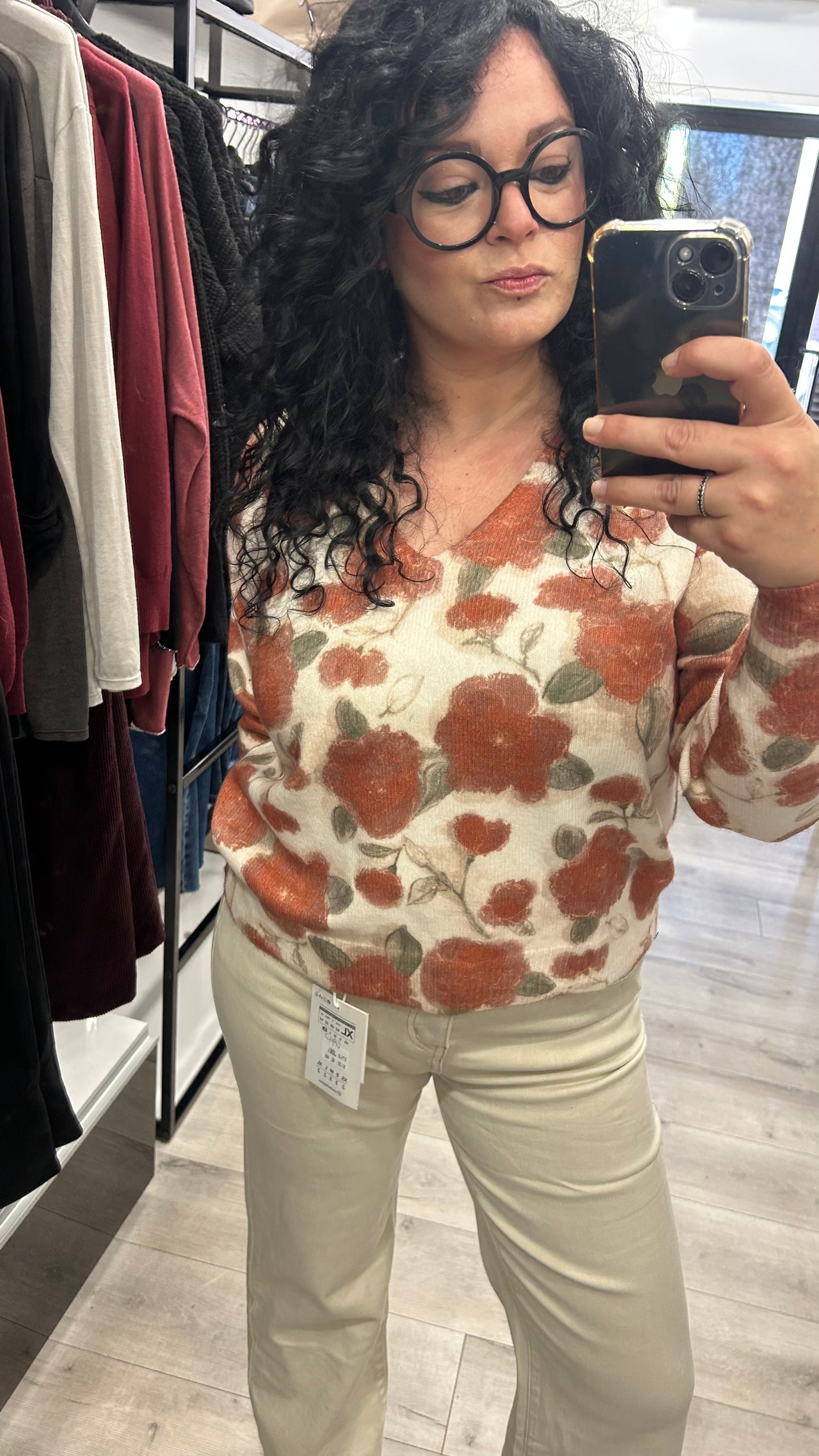 MAGLIA SCOLLO A V FANTASIA FLOREALE